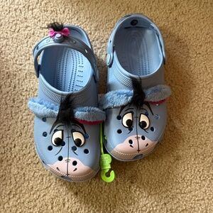 Crocs Disney Winnie the Pooh eeyore clogs w9